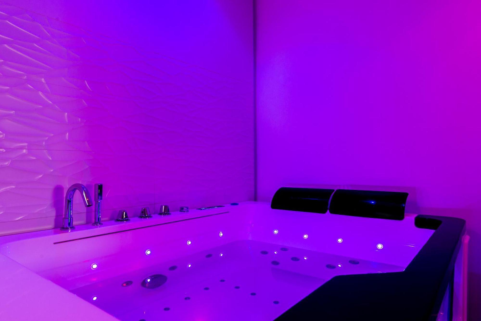 Suite And Spa 21 Dijon Buitenkant foto